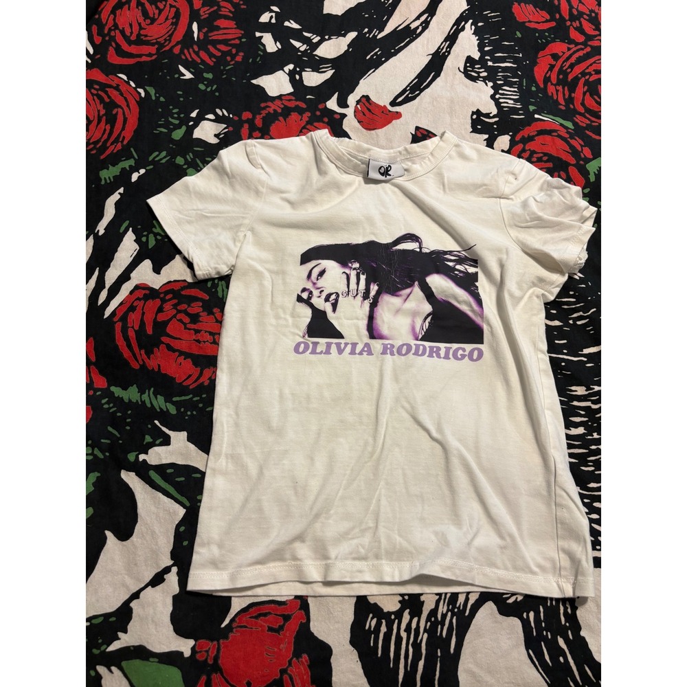 Olivia Rodrigo GUTS World Tour Graphic Baby Tee White Purple Small